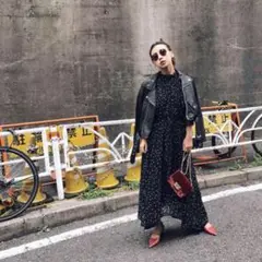 ameri vintage 黒 星柄 ロングワンピース Ameri VINTAGE - AMERIPOWERSHOULDERFRILLDRESS星柄 ワンピの