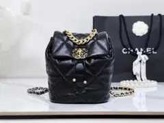 CHANEL ブラック キルティングバックパック