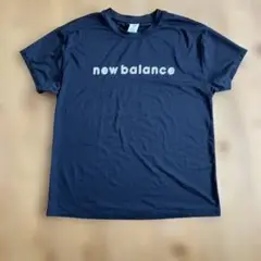 ニューバランス　黒　機能性Tシャツ　XS 美品