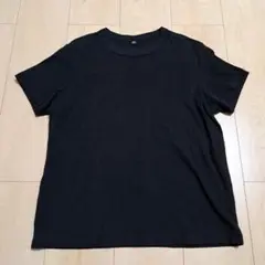 GU　黒　Tシャツ