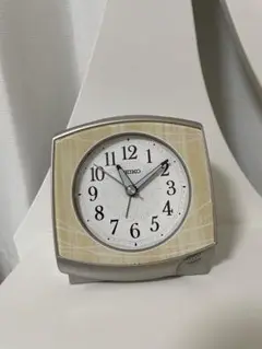 SEIKO スクエア置時計 アラーム機能付き