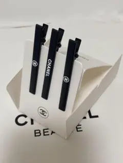 Item thumbnail for item 7ff9a1e7-15e6-4c68-86a3-a2063240e13c