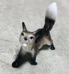 キツネ　陶器　置物　ポーズ①