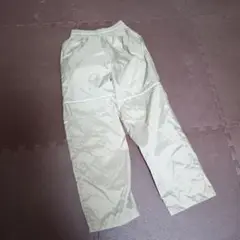 Nike カーキ ロングパンツ　150