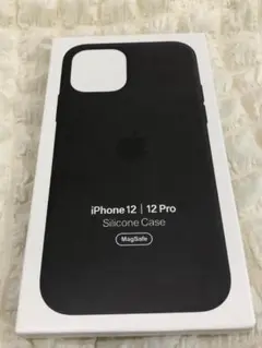 純正iPhone 12 | 12 Pro シリコンケース ブラック