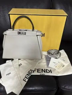 FENDI フェンディ ピーカブー セレリア アイボリー レギュラー