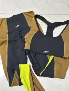 Reebok トレーニングウェア(上下)