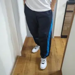 Item thumbnail for item 46100836-c920-49e6-8ae8-1b8d2a228490