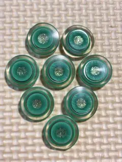 昭和レトロボタン　透明&緑　樹脂ボタン　ラメ入り　18mm　8個