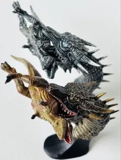 メカキングギドラ　1998 タグ付き Amazon.co.jp: 1998 メカキングギドラ ソフビ フィギュア : おもちゃ