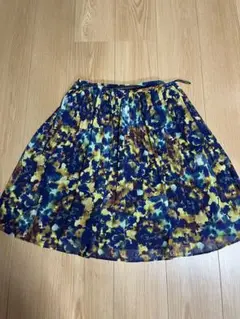 ルーニー　膝丈　スカート