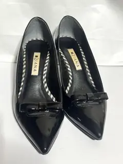 【美品】DIANA 黒 エナメルパンプス 22.5cm オフィス きれいめ