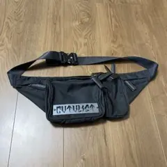 カタリスト ボディバッグ メタル ロゴ ナイロン レザー テクニカルベルト 美品 カタリスト ボディバッグ メタル ロゴ ナイロン レザー