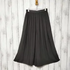 UNIQLO ユニクロ (M)　レーヨン ギャザー スカートパンツ　インナーなし