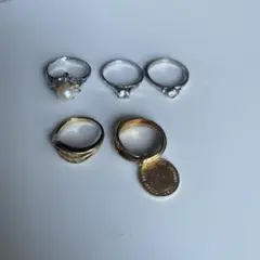 シルバーとゴールドのリングセット