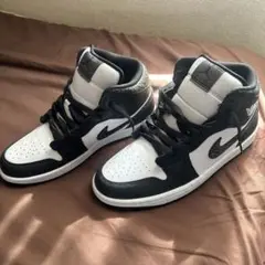 Nike Air Jordan 1 Mid ホワイト/ブラック