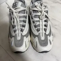 New Balance 1000 ホワイト/グレー スニーカー