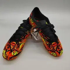 新品未使用アディダス(adidas) ジュニアサッカーグラウンド用 ネメシス