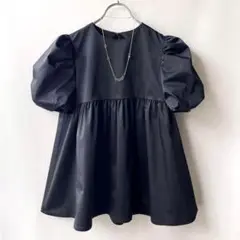 美品✨bow.a ボウエー　洗える　パフスリーブ半袖プルオーバー　光沢有　黒　S