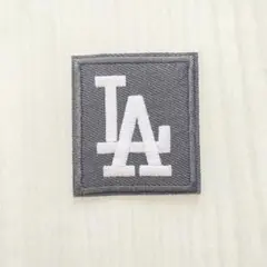 LAロゴ刺繍パッチ グレー