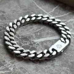 Item thumbnail for item cd94b0be-1529-405c-b84c-3bafa0bd0831