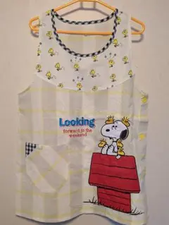新品☆未使用 スヌーピーエプロン Ｍ〜L