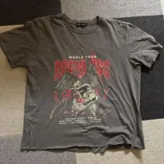 PRETTYLITTLETHING Tシャツ