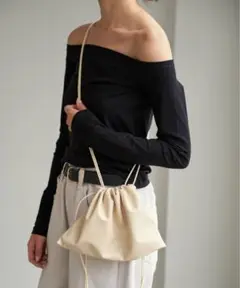 les Tendre leather clutch バッグ