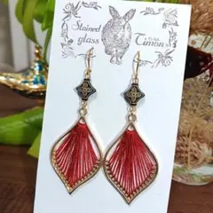エスニックデザイン♡エレガントリーフ ピアス レッド ハンドメイドNo.1309