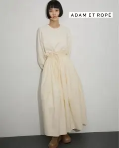 ADAM ET ROPÉ ドロストドッキング裏毛ワンピース オフホワイト