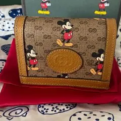 黒色セーター