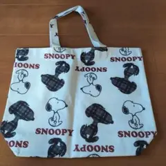 スヌーピー　SNOOPY　Ａ4サイズバッグ