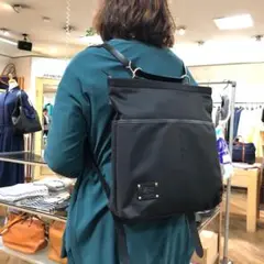 極美品　イルビゾンテ　リュック　 バックパック　オールブラック　レザー　ナイロン