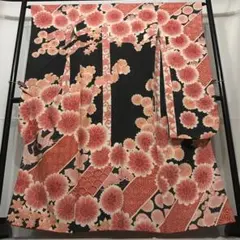 【振袖 総絞り】鶴 菊 紅葉 亀甲柄 青海波 赤オレンジ黒系 正絹