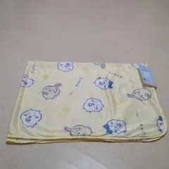新品！ちいかわ　ハチワレ　うさぎ　冷感ケット　タオルケット
