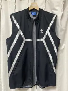 adidas 黒 メッシュベスト