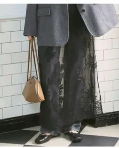 Spick and span　スカラレーススカート