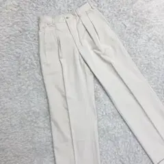 〈 J.PRESS ジェイプレス 〉 タック スラックスパンツ クリーム 73