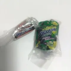 メントス　ガチャガチャキーホルダー 2個セット