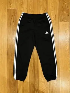 adidas ブラック ジョガーパンツ 3本ライン PAKAIAN