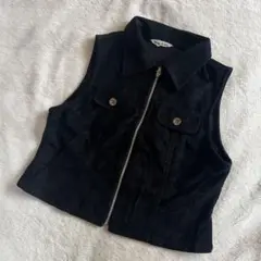 《⭐️タイムセール⭐️》美品　黒いスエード風ノースリーブベスト　 サイズ130