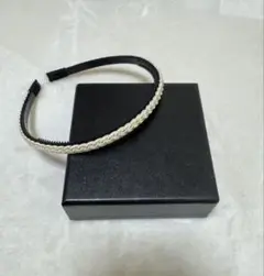 新品未使用　編み込みスリムカチューシャ　カチューシャ