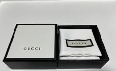 GUCCI ハートピアス