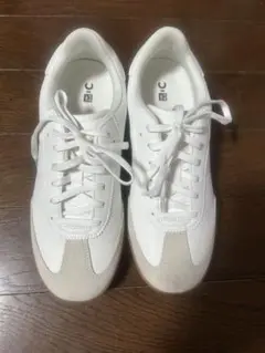 ホワイトスエードレザー スニーカー