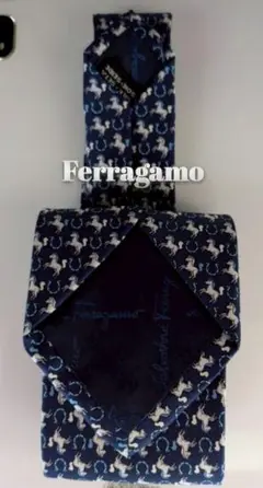 【Ferragamo】フェラガモ 総柄 馬 ホースビット 馬蹄 ネクタイ シルク