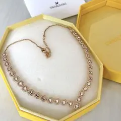 SWAROVSKI Angelic Square necklace gold