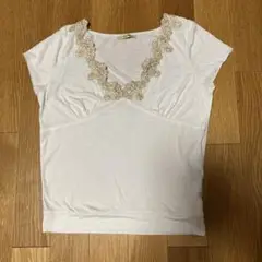 K.ROSS Vネック刺繍Tシャツ　薄いグレージュ