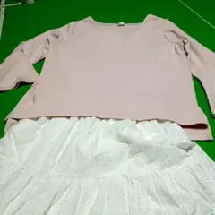 ピンクカットソー