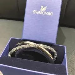 【希少モデル】SWAROVSKI バングル ラインストーン シルバー 箱付き