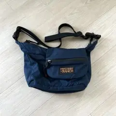 ミステリーランチ　MYSTERY RANCH A5 ショルダーバッグ